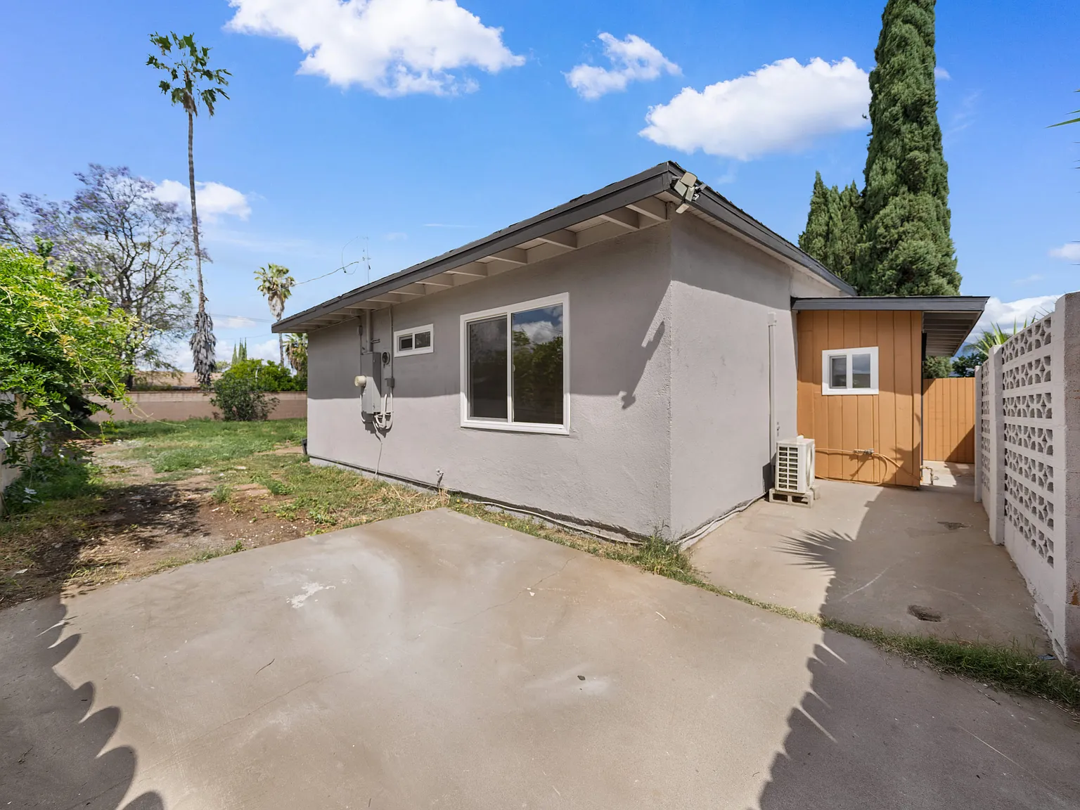 4 bed, 1335 sqft, $3,100 — Photo 4
