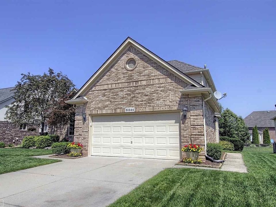 1st image of 51544 Blue Spruce Dr