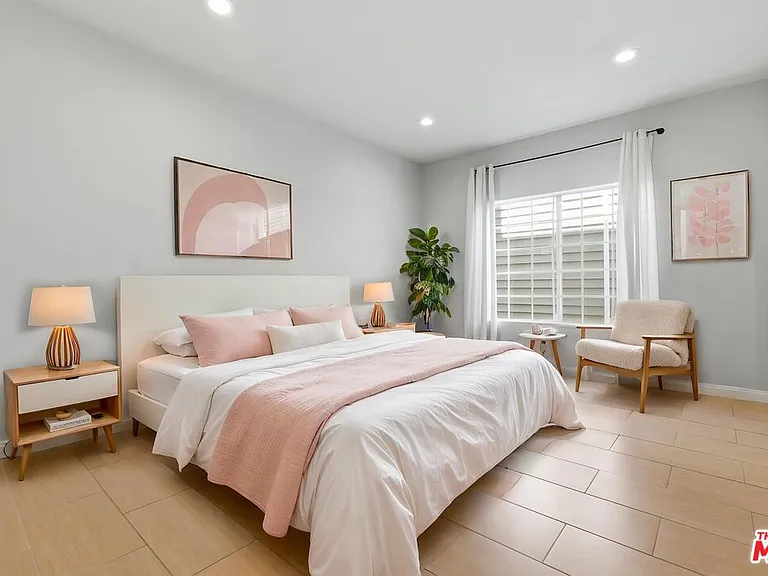 10650 Kinnard Ave #104 — Photo 7