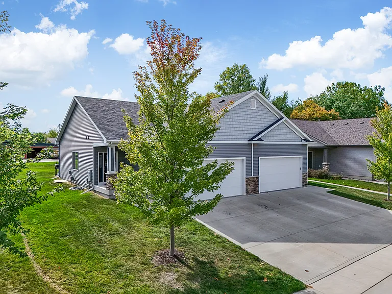 3724 Marigold Dr — Photo 3