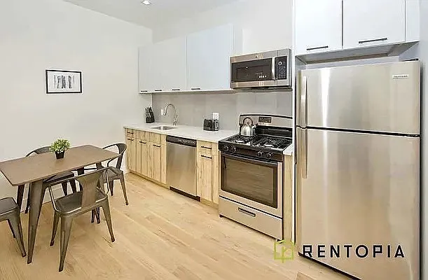 Rented by Rentopia | media 22