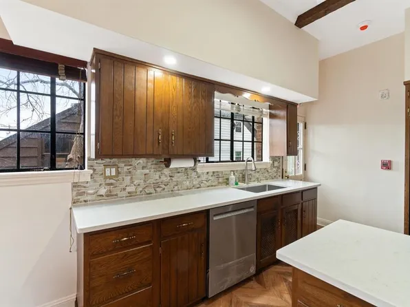 2314 Palisade Avenue image 20 of 49