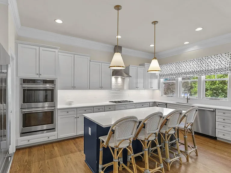4039 Cray Dr — Photo 21