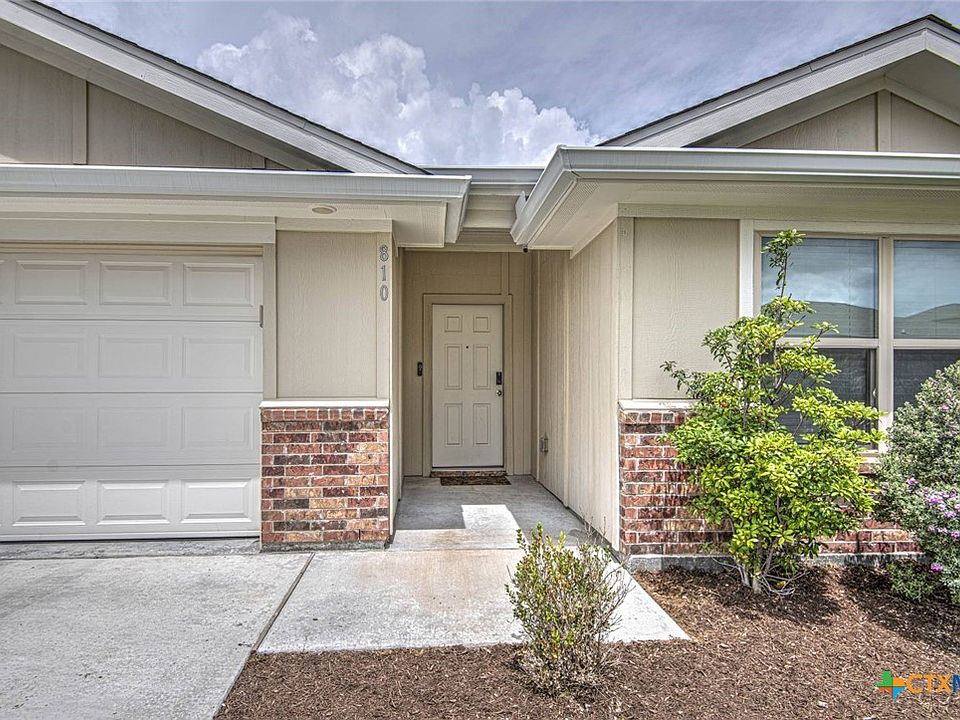 1st image of 810 Cilantro Rd