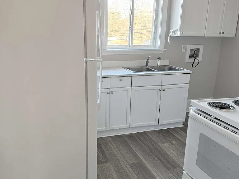 3410 Old Greensboro Rd — Photo 3