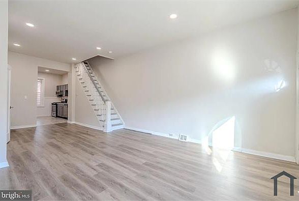 1st image of 826 N Brooklyn St