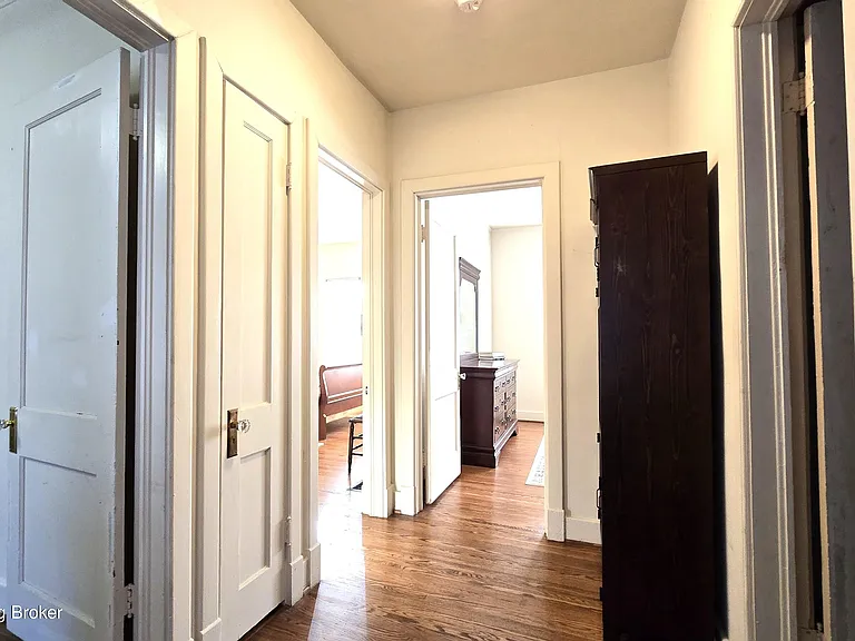 1375 S 1st St — Photo 17