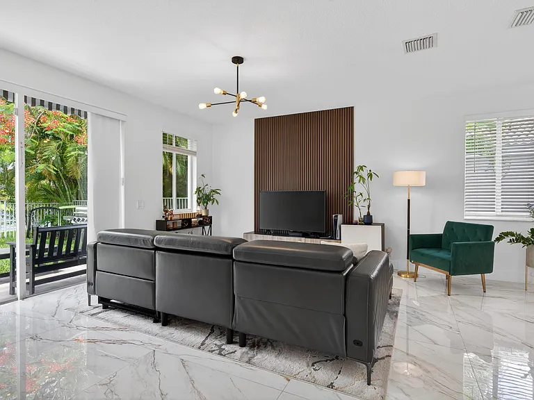 1374 Canary Island Dr — Photo 19