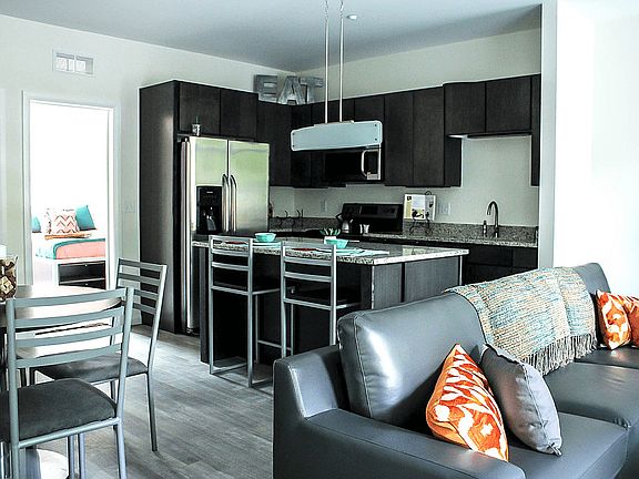 3rd image of 182 King Ave #2206121