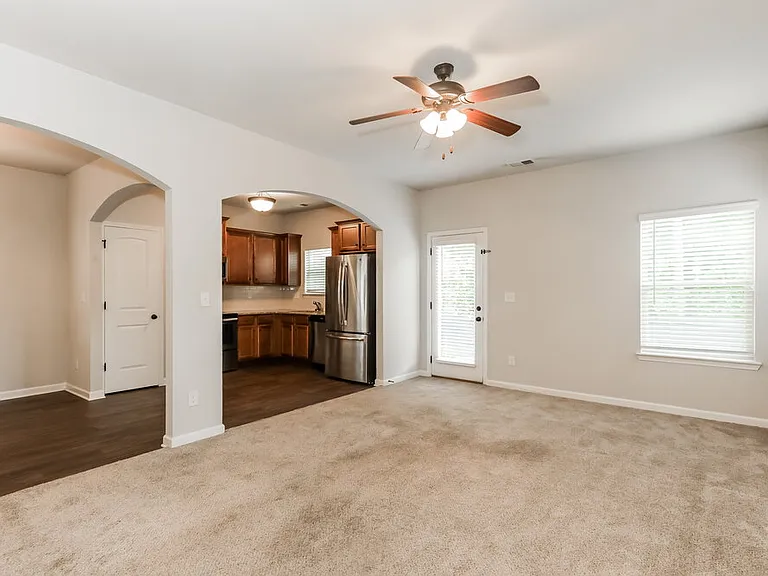 125 Magnaview Dr — Photo 5