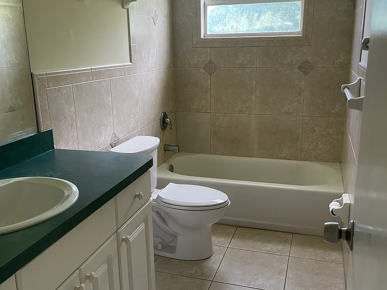 541 SW 34th Ter #537 — Photo 8