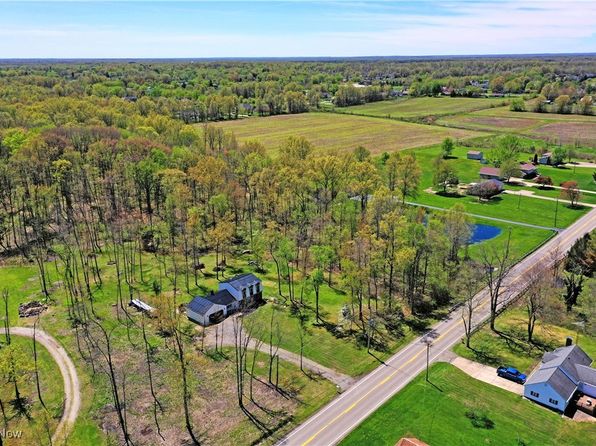 372 Center St E, Warren, OH 44481