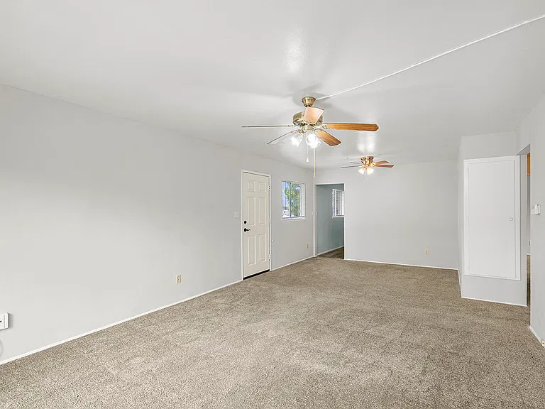 3641 Martha St — Photo 9