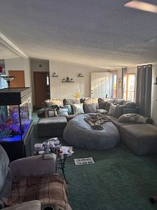 211 Lakeshore Cir, Oxford, MI, 48371