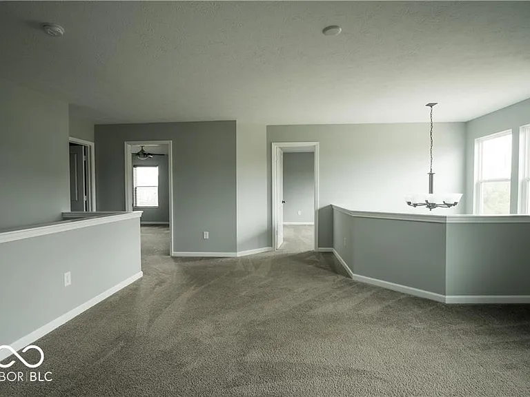 15665 Eastpark Dr — Photo 41