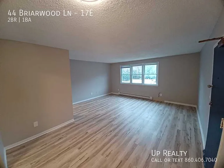 44 Briarwood Ln #17E — Photo 17