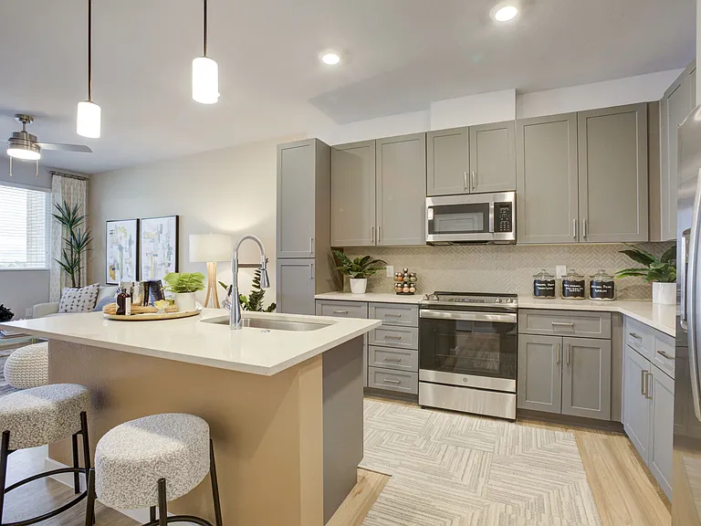 Lucent Scottsdale — Photo 1
