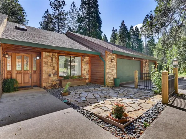 13031 Cedar Crest Ln, Grass Valley, CA 95945
