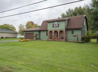 19295 Woodside Dr, Watertown, NY 13601