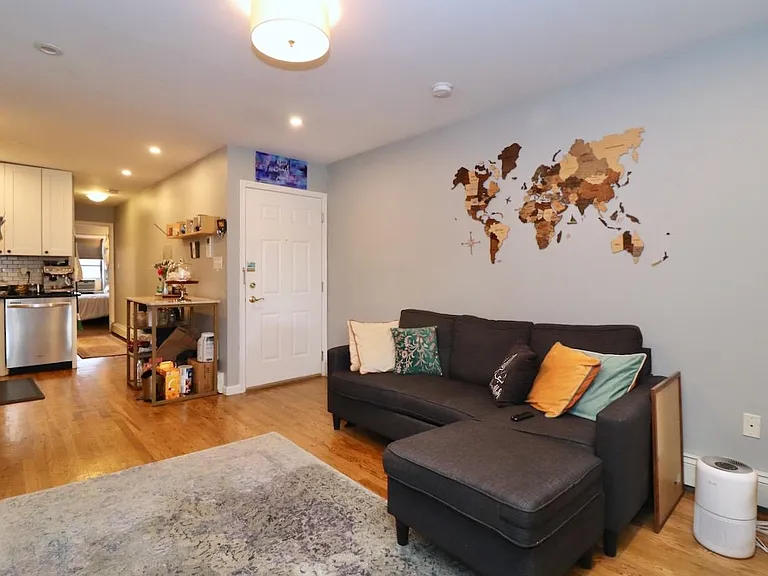 553 Jersey Ave #4R — Photo 7