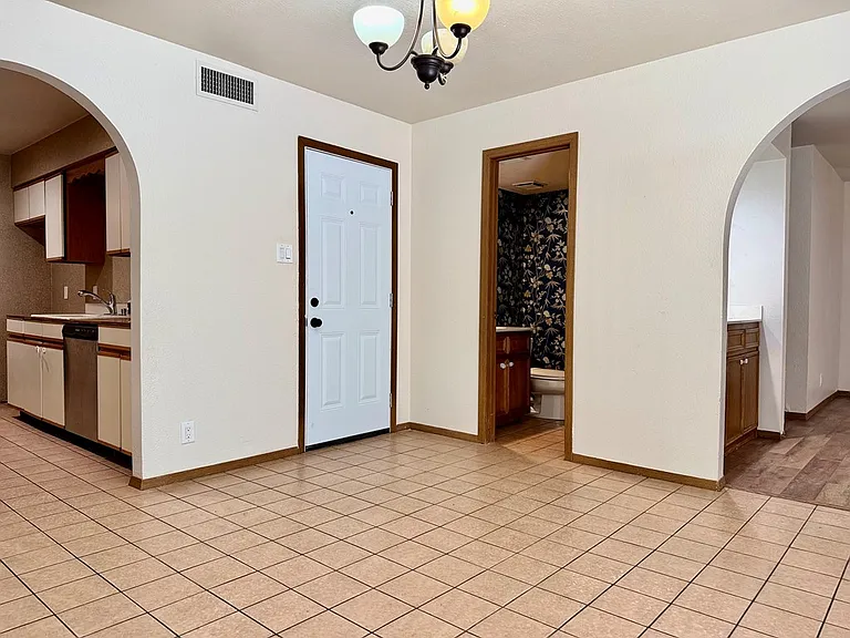 4601 Lanham St #11 — Photo 7
