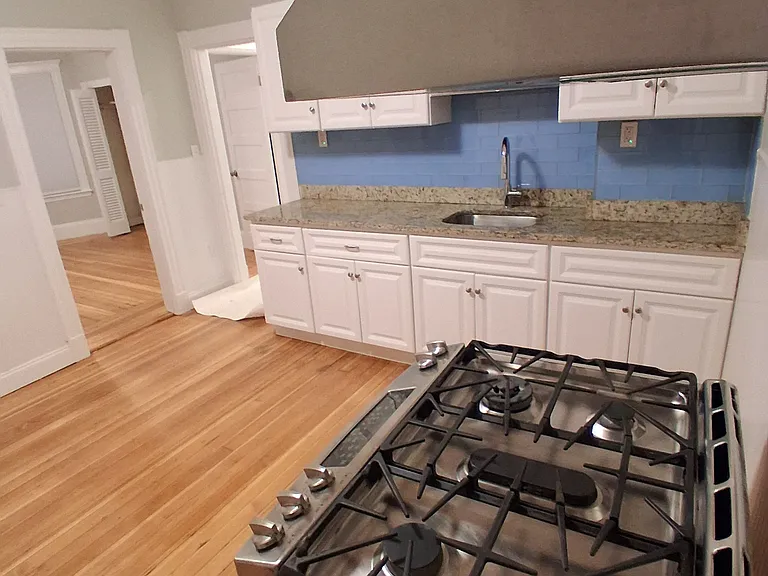 394 Ashmont St #3 — Photo 16