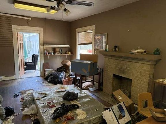 3rd image of 1003 N 5th St