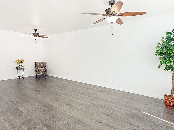 3rd image of 3414 Thunder Dr
