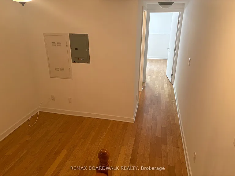 132 Daly Ave — Photo 8