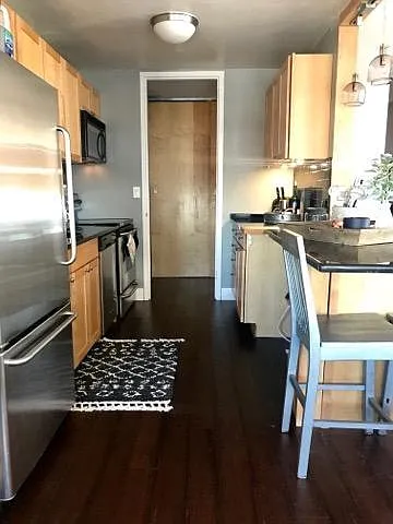 655 W Irving Park Rd #2117 — Photo 18