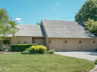 2603 Wedgewood Rd, Bloomington, IL 61704