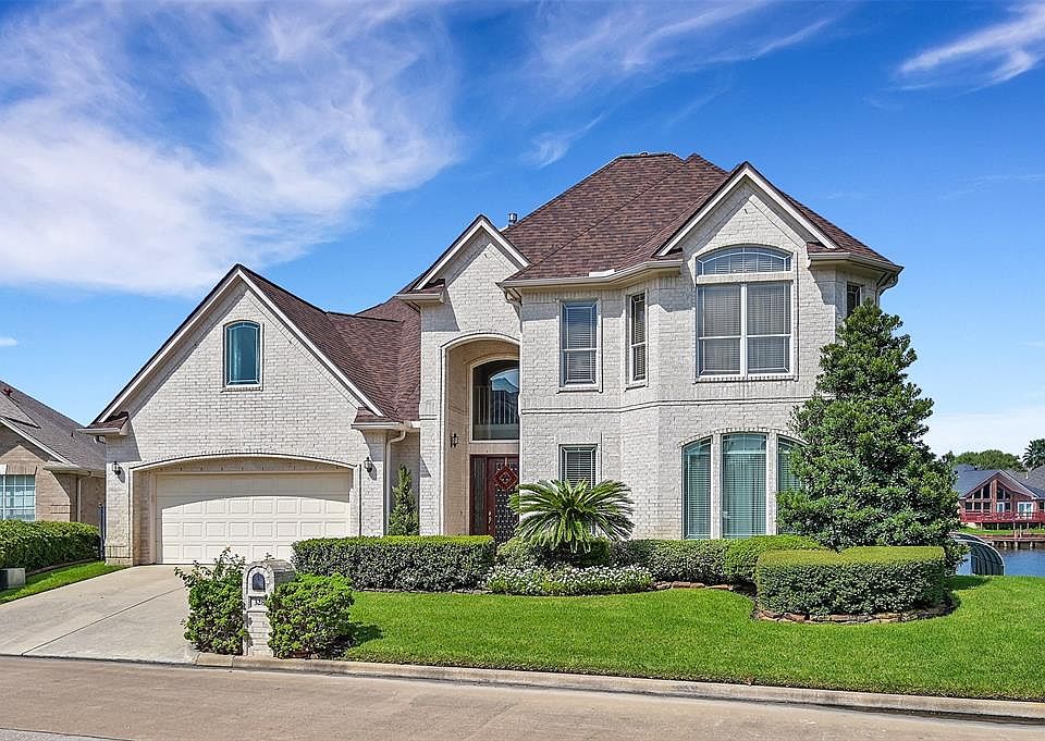 1st image of 328 Bayshore Dr