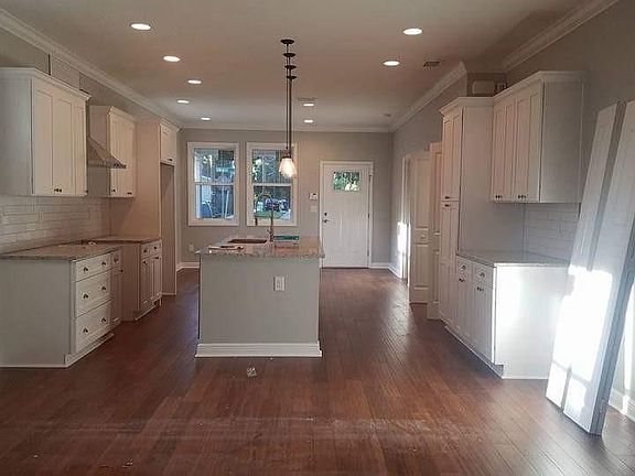 5th image of 1203 N Orange St