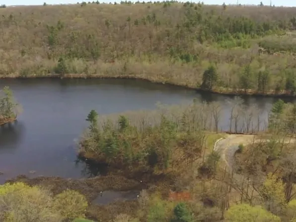 303 Mountaindale Rd, Smithfield, RI 02917