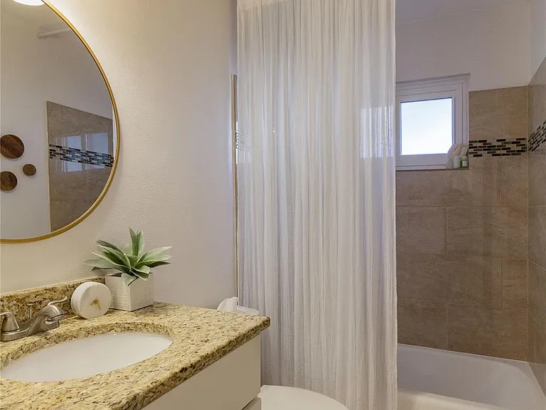 5402 Fernview Rd — Photo 17