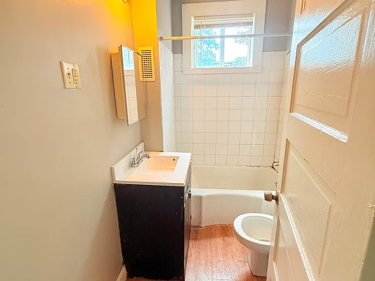 2401 Ferrant Pl N — Photo 9
