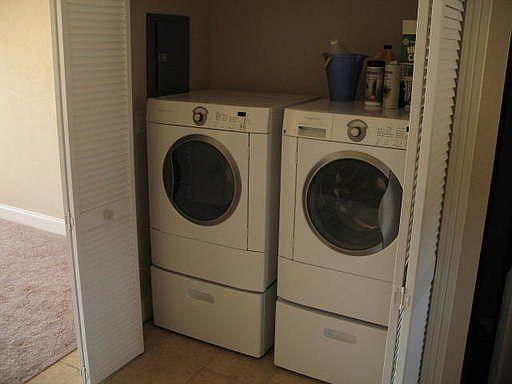 5th image of 1440 Oakdale Ave Unit 19