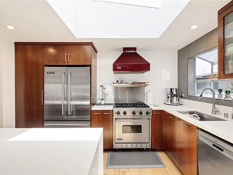 1214 1st Pl — Photo 33