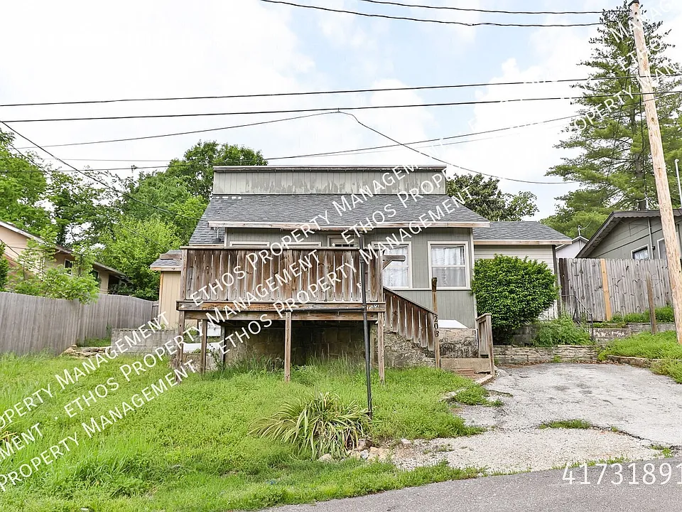 203 Recreation Ave