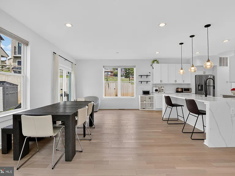 7354 Ridge Ave #27 — Photo 12