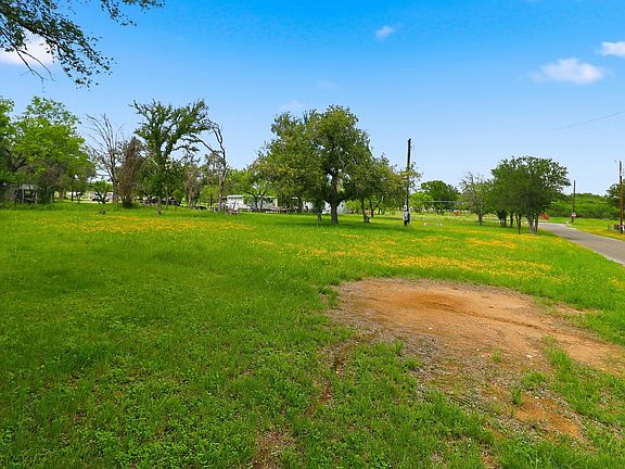 3rd image of 1503 Glen Forest