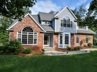 10 Harvest Moon Dr, Natick, MA 01760