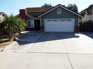 8370 Tamarind Ln, Riverside, CA 92509