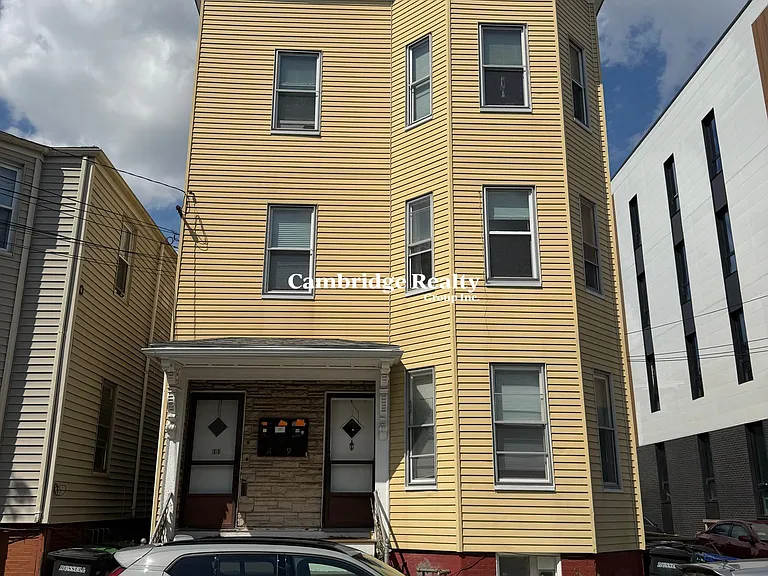 9-11 Houghton St #3 — Photo 22