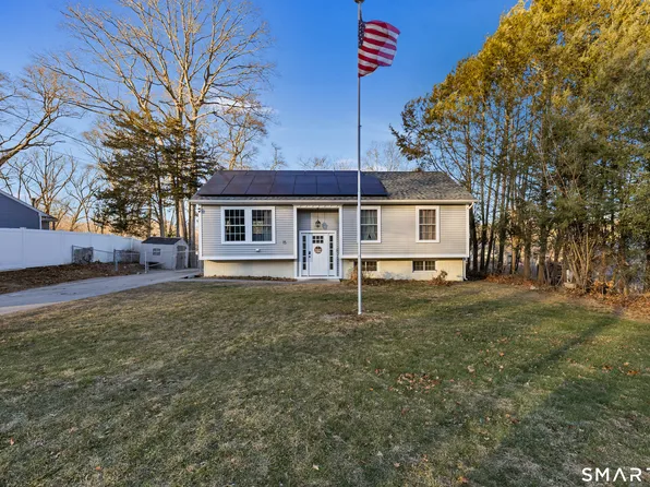 15 Country Club Drive, Ledyard, CT 06339