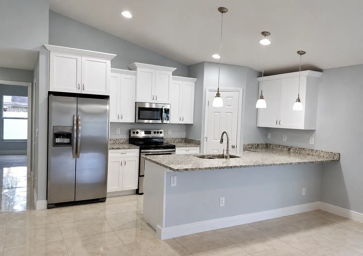 3 bed, 1466 sqft, $2,300 — Photo 3
