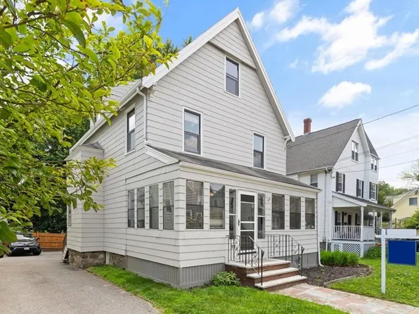 93 E Foster St, Melrose, MA 02176