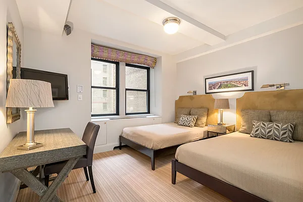 Rented by Compass | media 23