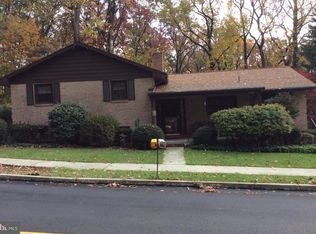 2036 Hill Rd, Reading, PA 19602