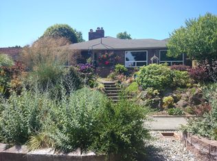 2827 36th Ave W, Seattle, WA 98199